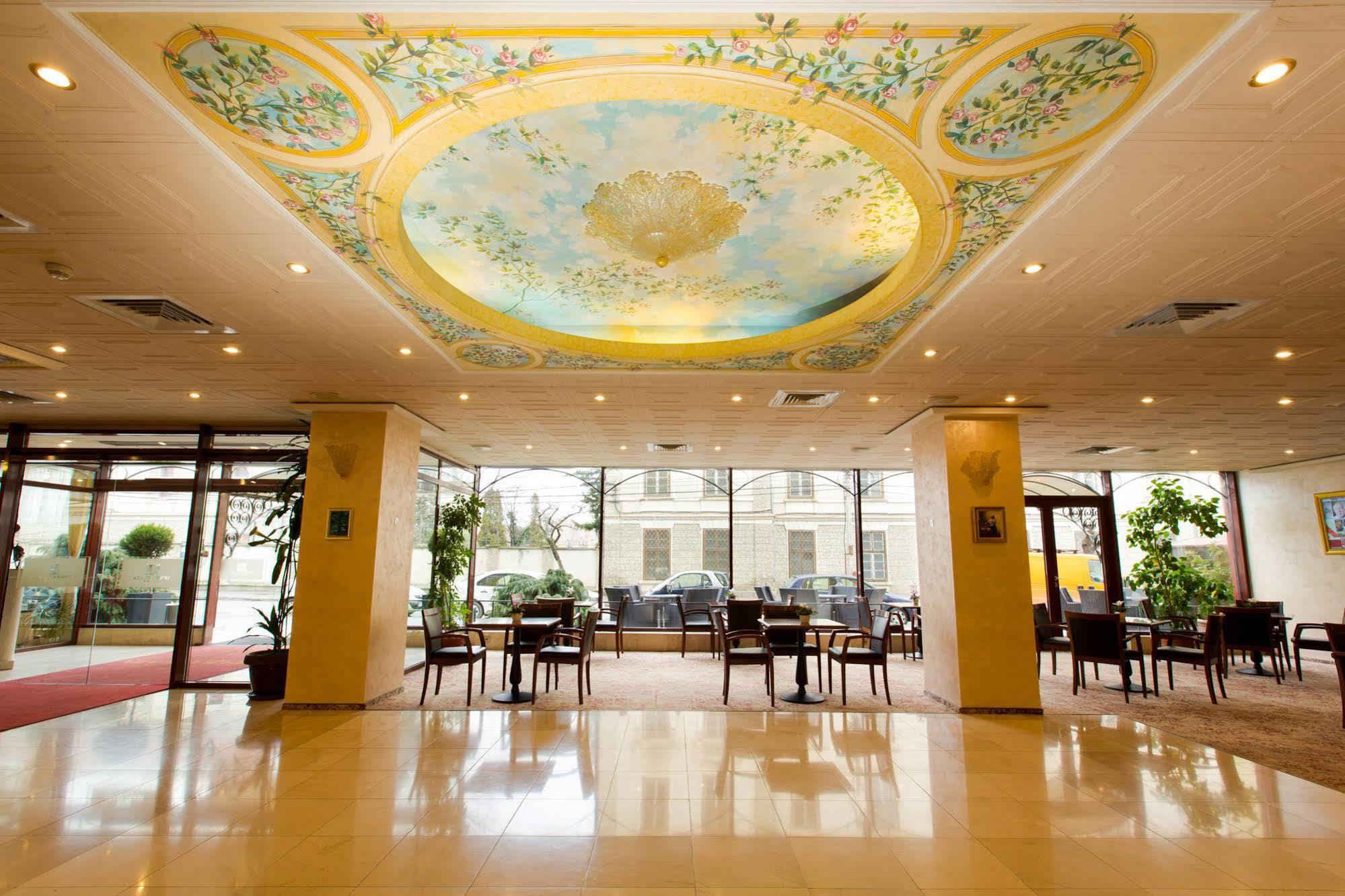 Hotel Opera Plaza Cluj-Napoca Exterior foto