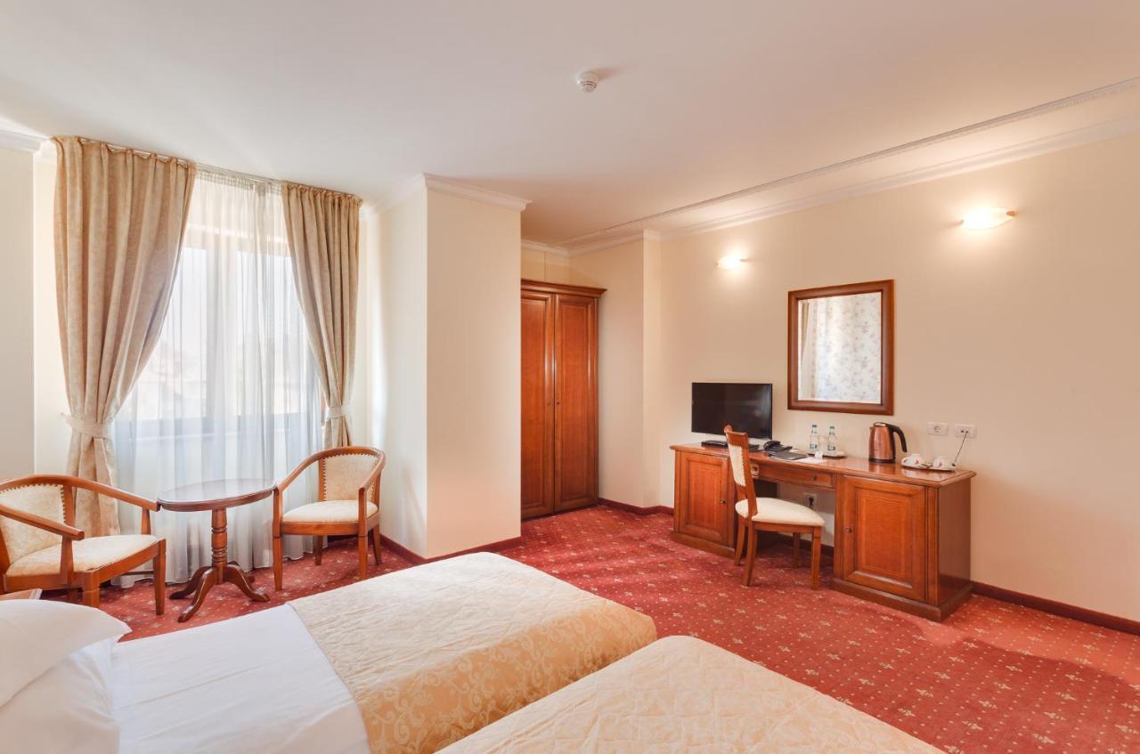 Hotel Opera Plaza Cluj-Napoca Exterior foto